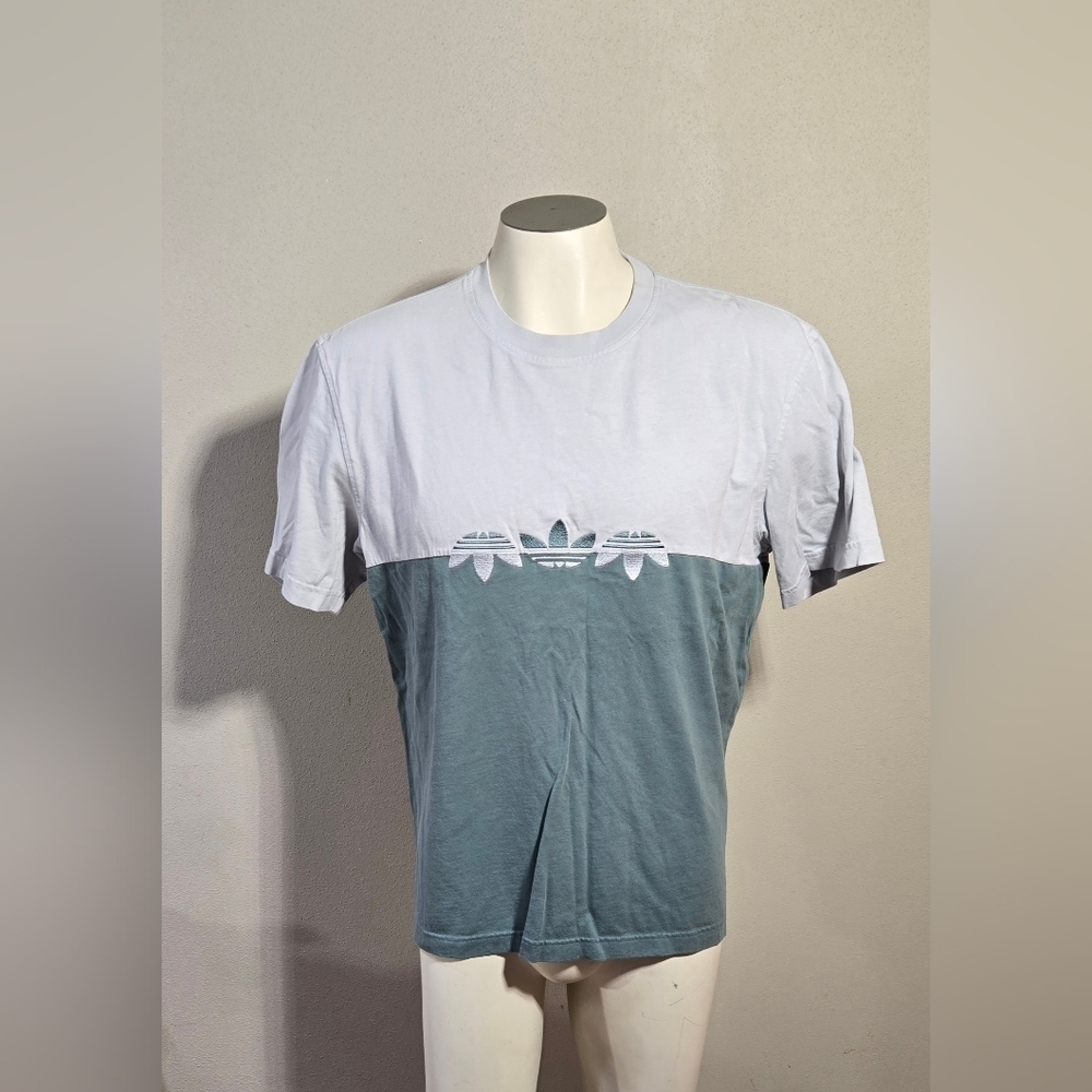 Adidas Shirt Adult Medium Green Embroidered Trefoil Logo Short Sleeve Crew Tee